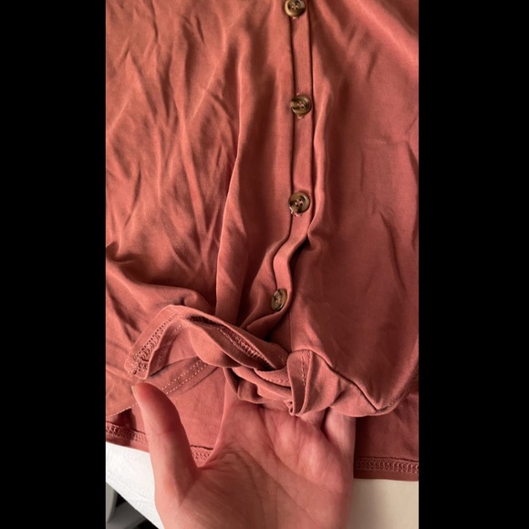 Silky smooth salmon top - Picture 2 of 6